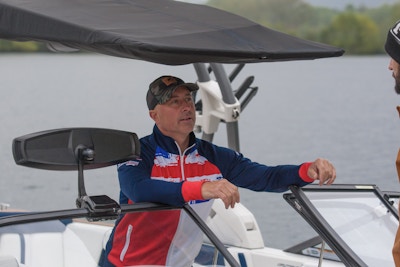 Mark Goldsmith readying the Super Air Nautique G25 for GB Squad Practice at ISIS - Photo Mark Osmond