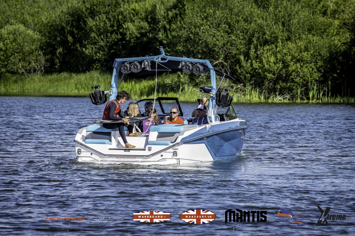 Harry Jones chilling on the back of the boat at the 2024 Midlands Nautique UK Wake Nationals Wakesurf
